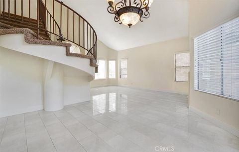 Photo of 6011 E Queens Drive, Anaheim Hills, CA 92807 (MLS # CV26051449)