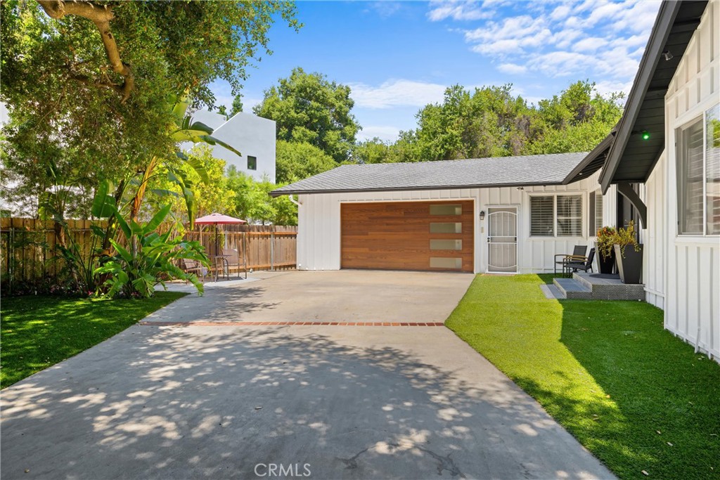 22959 Humming Bird Way