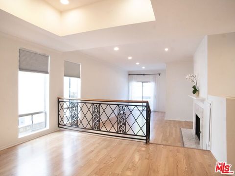 Photo of 1655 Selby Avenue #101, Los Angeles, CA 90024 (MLS # 26697727)
