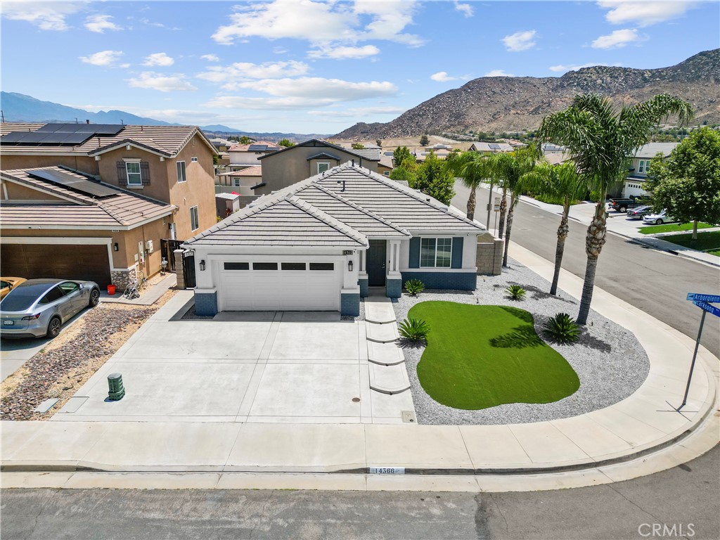 14366 Arborglenn