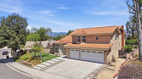 Photo of 1417 Avenida Entrada, San Dimas, CA 91773 (MLS # CV26111095)