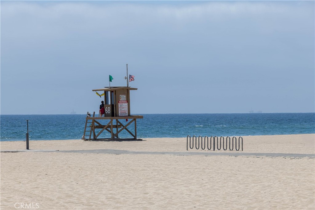 6704 W Oceanfront
