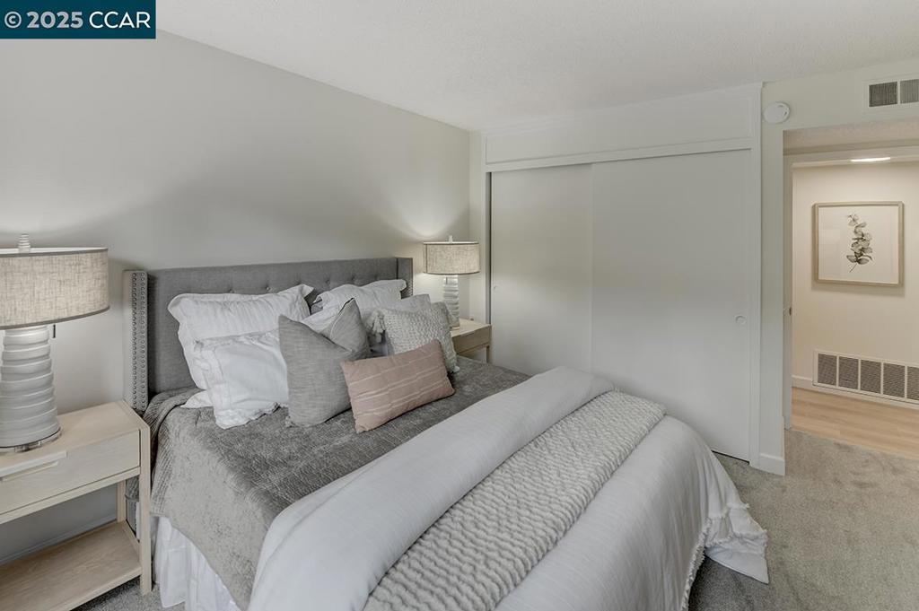 ROSSMOOR - Residential