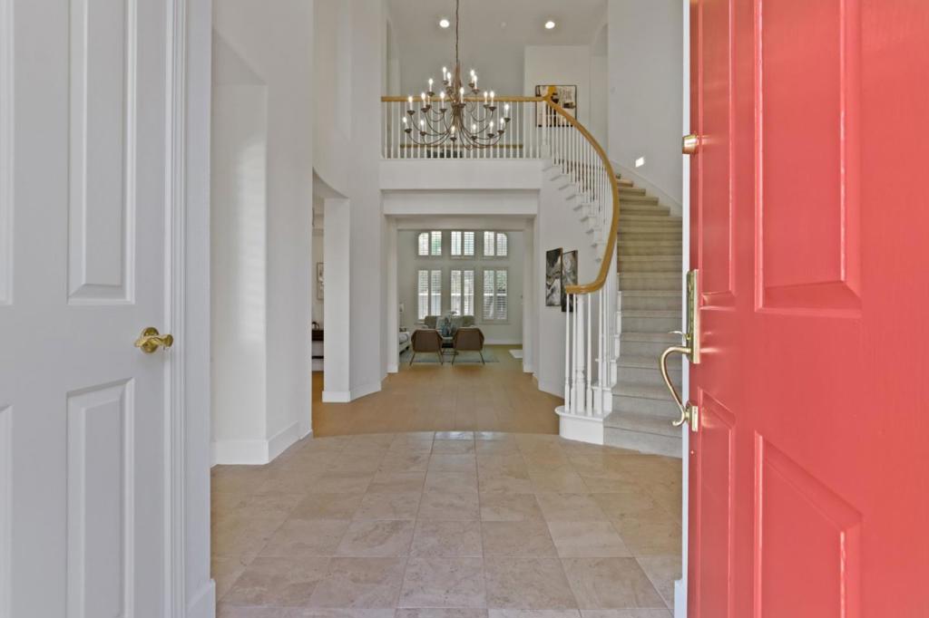 5867 Gleneagles Circle