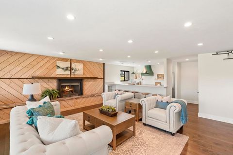 Tiny photo for 1080 Landavo Rancho Rd Rd, Escondido, CA 92027 (MLS # 260005362SD)