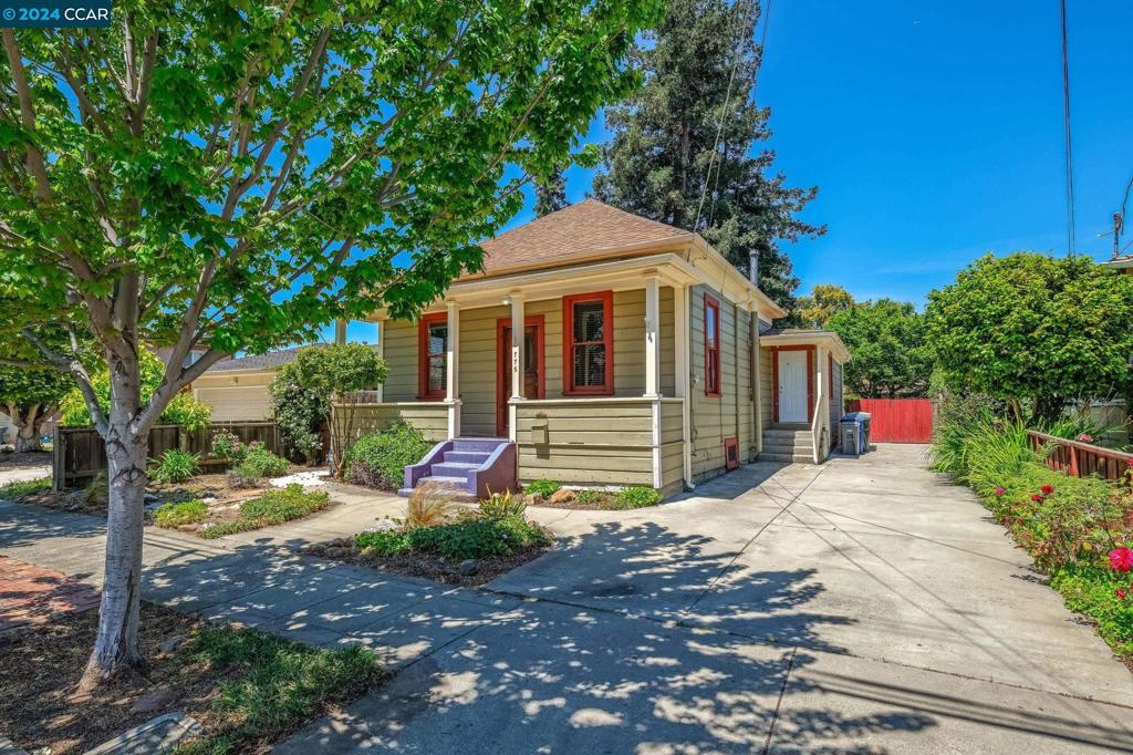 ESTUDILLO TRACT - Residential