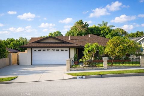 3119 E Valley View West Covina CA 91792