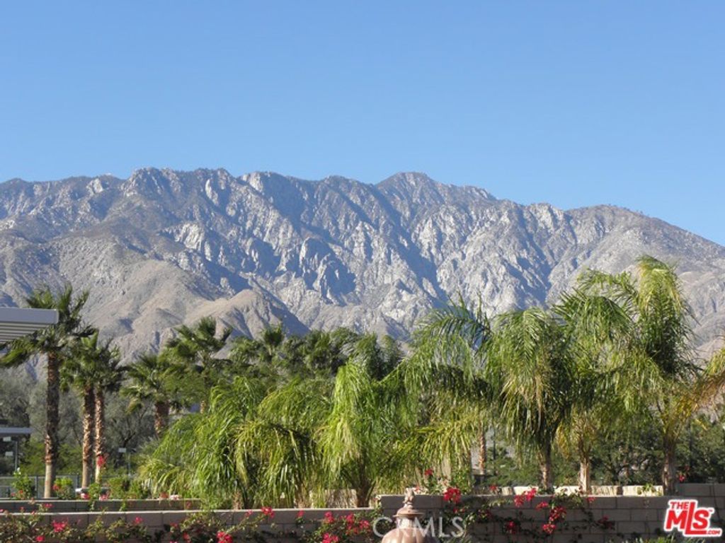 listing image 130726345919019370424
