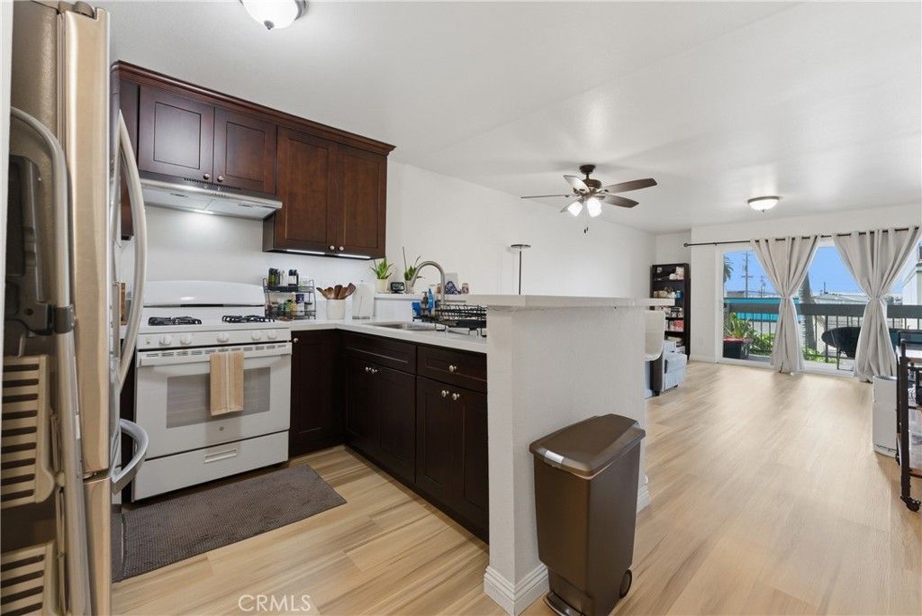 Photo of 1360 Redondo Ave #102, Long Beach, CA 90804 (MLS # DW26054916)