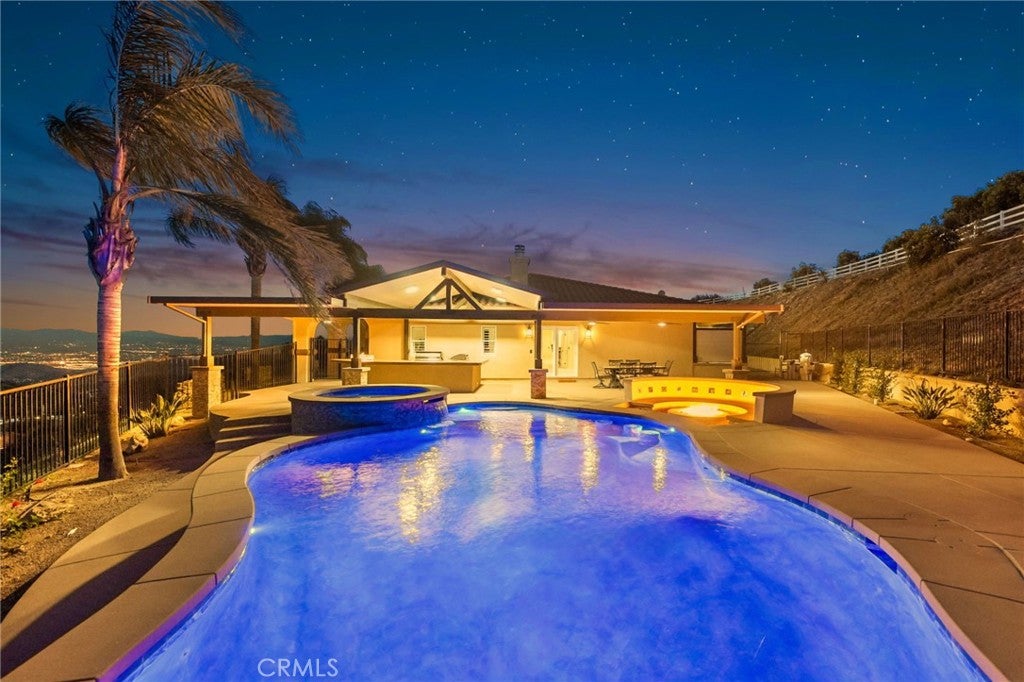 40055 Valle Vista