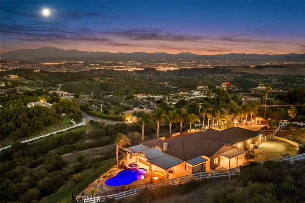40055 Valle Vista