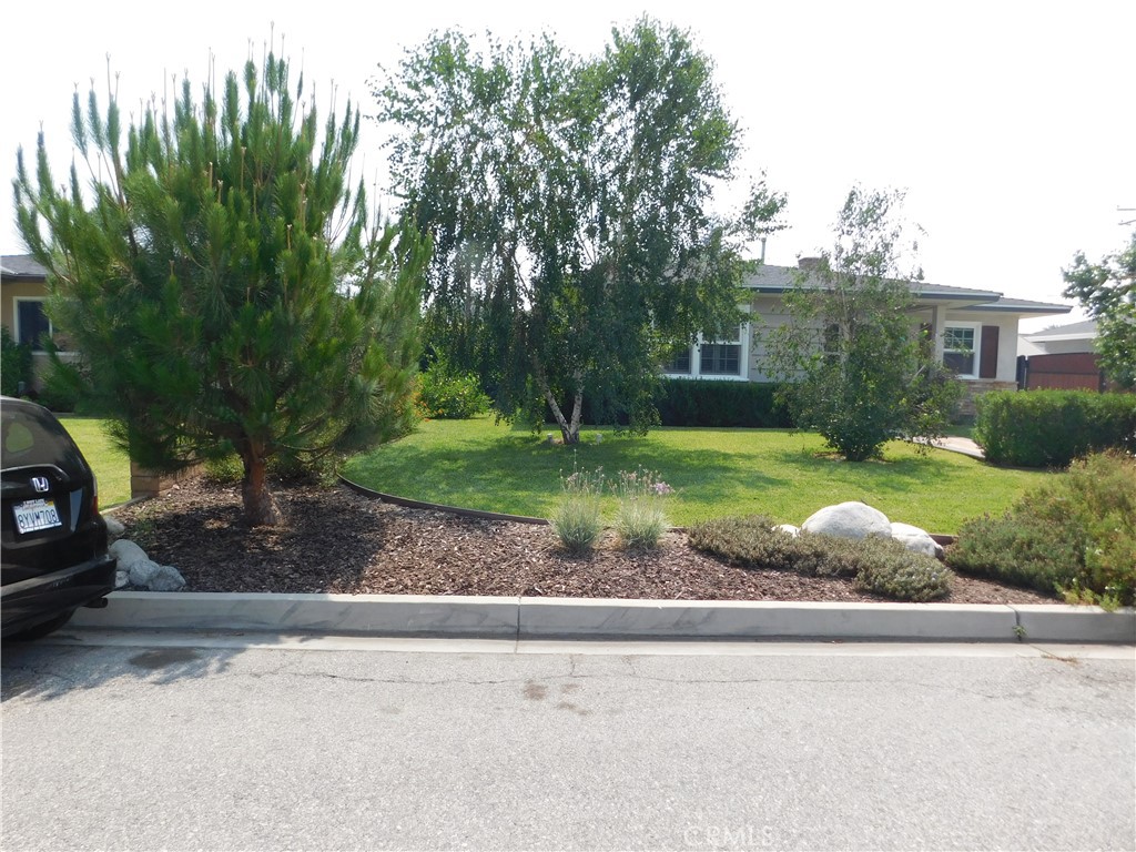 620 N La Sena Avenue