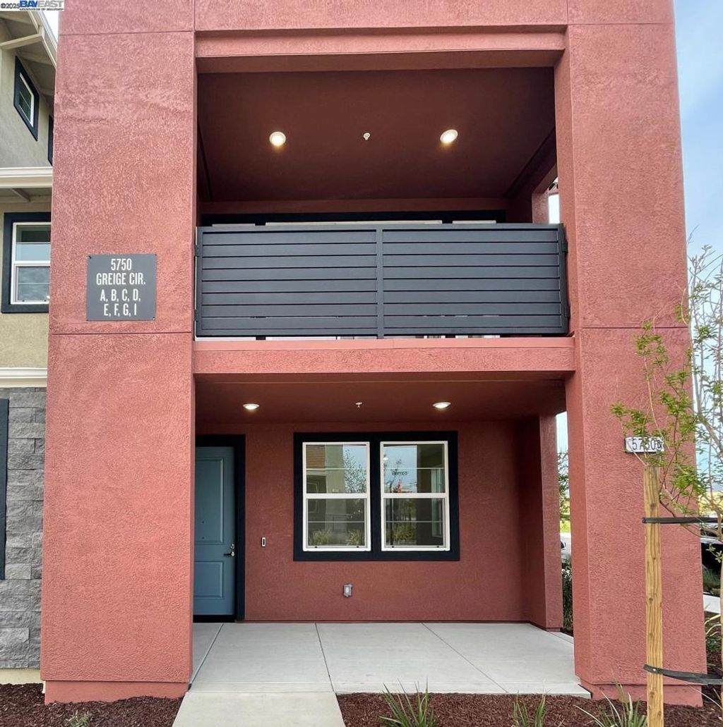 Photo of 5750 Greige CIR Cir, Dublin, CA 94568 (MLS # 41111174)