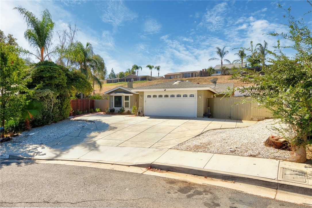Welcome Home! This home features 3 bedroom, 2 bathrooms, single level/open concept, fully remodeled ready to move in. The kitchen features white cabinets with soft close, gorgeous quartz countertops, matching stainless steel appliances, recessed lighting and double pantries. The living room features recessed lighting and a fireplace. All three bedrooms have new ceiling fans with remotes and mirrored closet doors. The bathrooms have quartz counter tops and beautiful showers, new windows, RV parking and more. It's located in highly desired neighborhood centrally located on a cul-de-sac with easy access to all the major freeways.