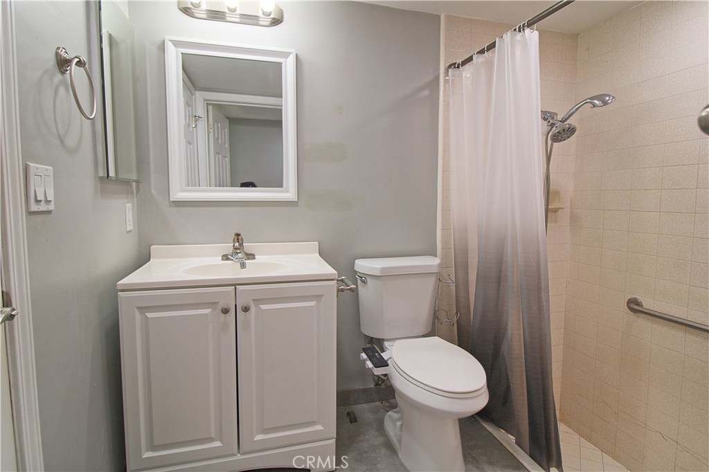 Central Palm Springs (33215) - Residential Lease