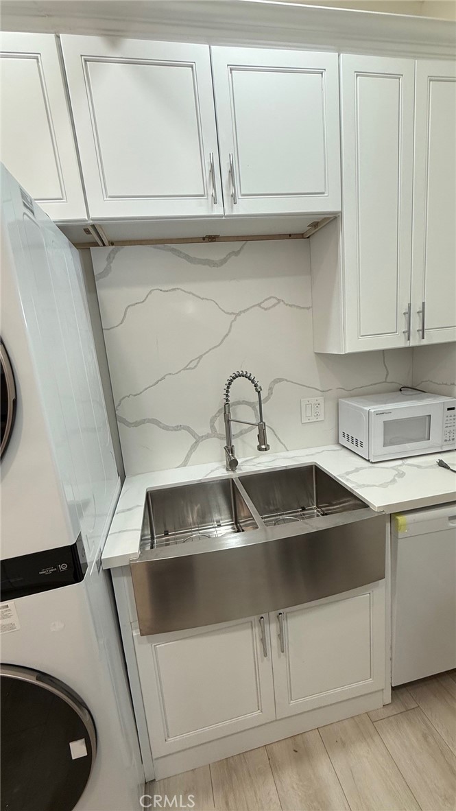 Verdigris (614) - Residential Lease