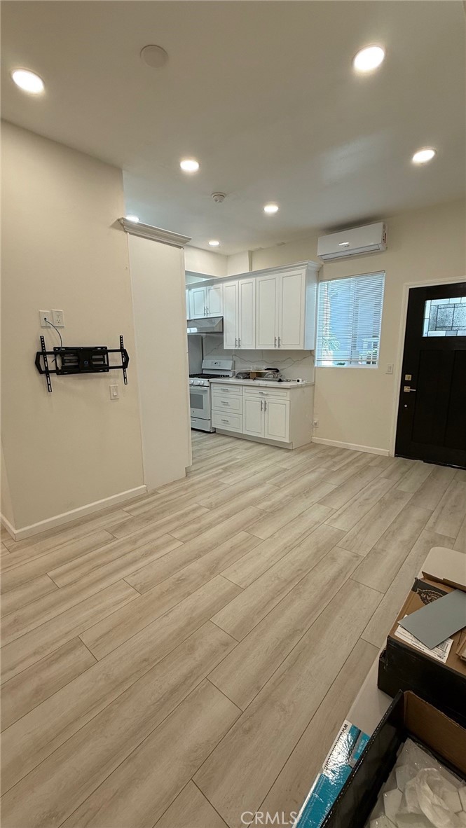 Verdigris (614) - Residential Lease