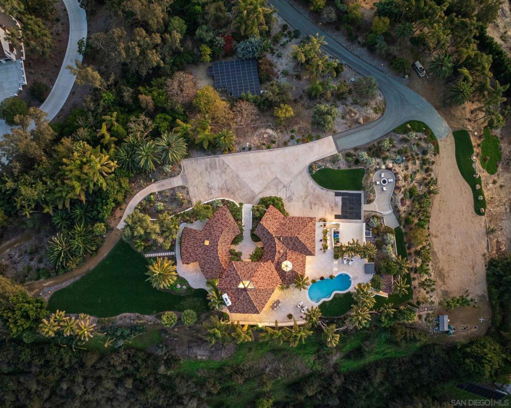 Rancho Santa Fe - Residential