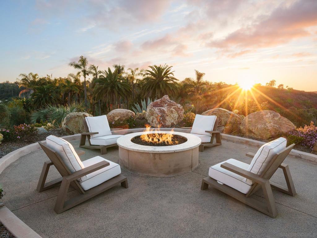 Rancho Santa Fe - Residential