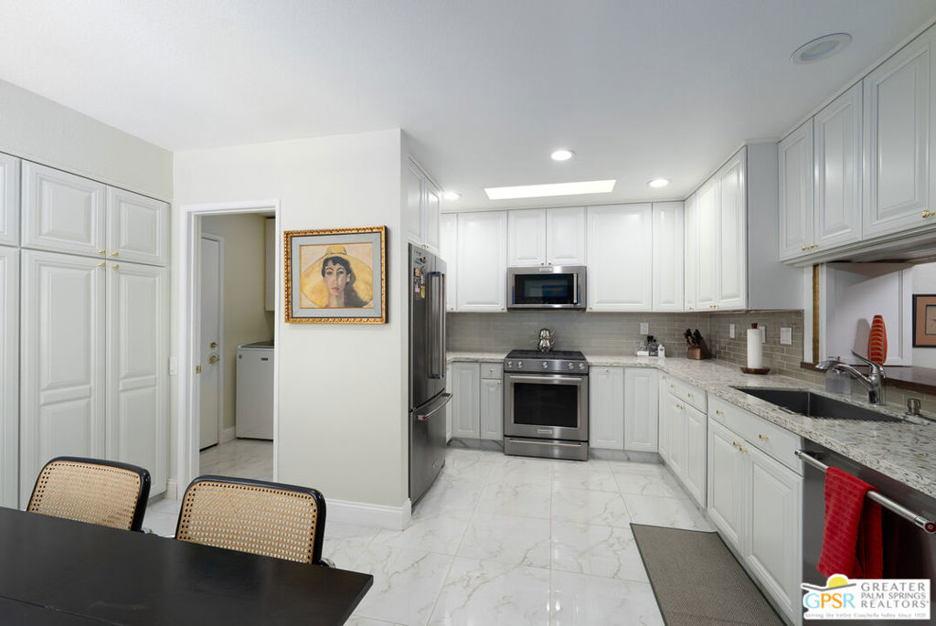 Canyon South 3 - Residential