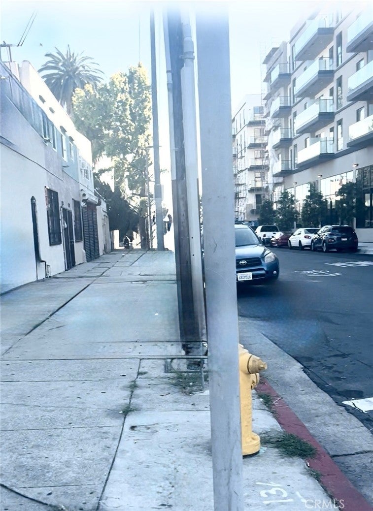 5326 W Sunset