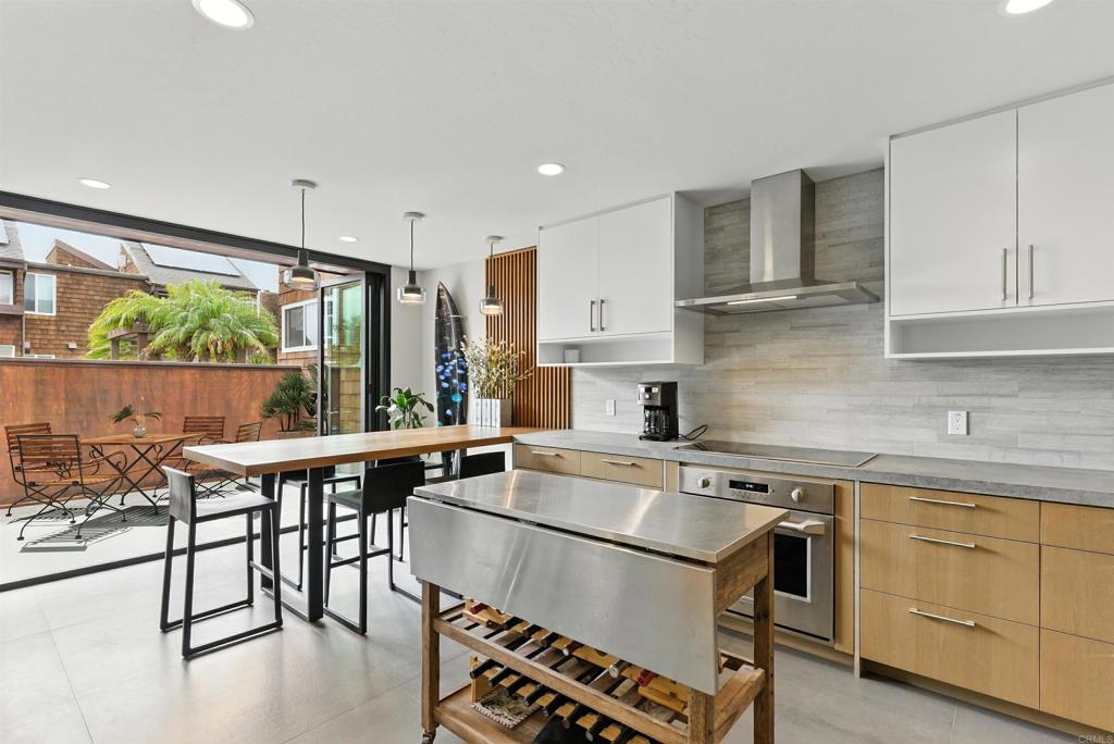 325 S Sierra Ave 11