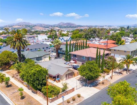 311 E 8th Street Corona CA 92879