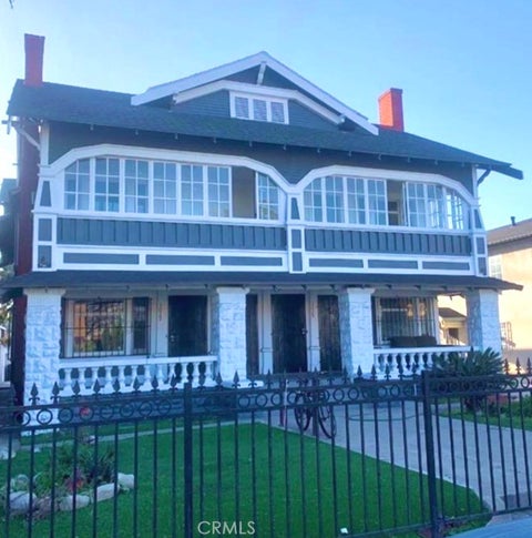 Photo of 3029 S Budlong Avenue, Los Angeles, CA 90007 (MLS # AR26155211)