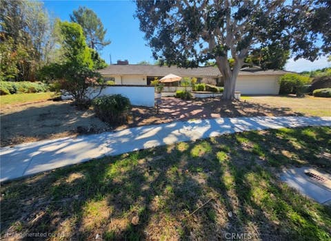 Photo of 1112 Charwood Lane, North Tustin, CA 92705 (MLS # TR26184965)