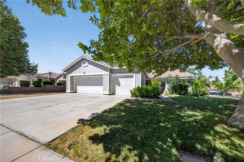 Photo of 40533 La Quinta Court, Palmdale, CA 93551 (MLS # BB26085945)