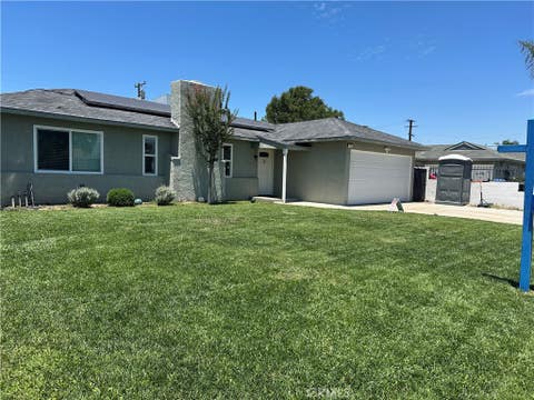 Photo of 114 Acacia Avenue S, Rialto, CA 92376 (MLS # CV26089735)