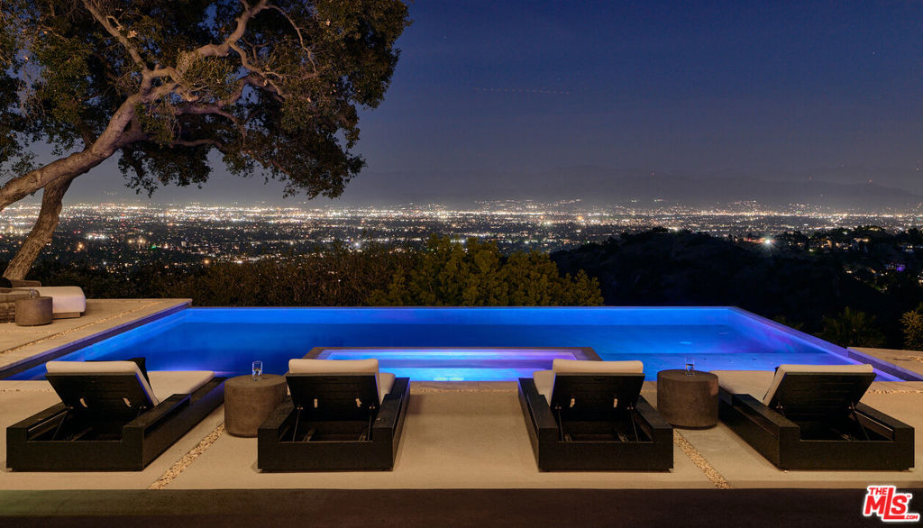 13331 Mulholland Drive