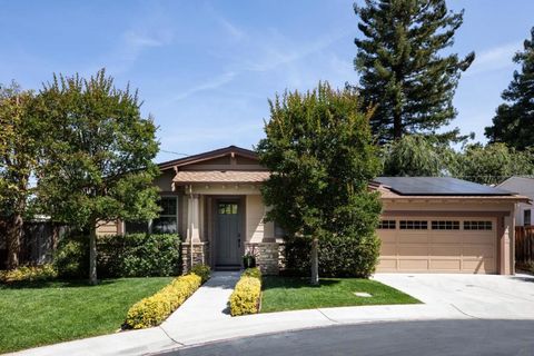 Photo of 819 Wilmington Terrace, Sunnyvale, CA 94087 (MLS # ML82046875)
