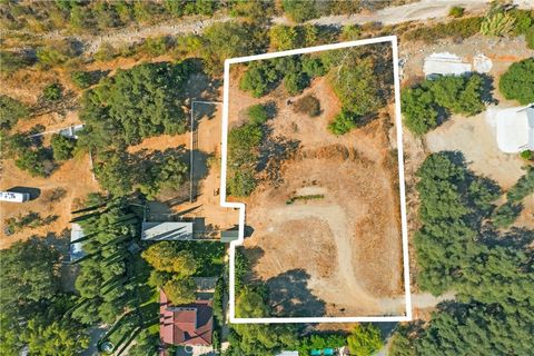 Photo of 28052 Dalmatian, Silverado, CA 92676 (MLS # OC25177455)