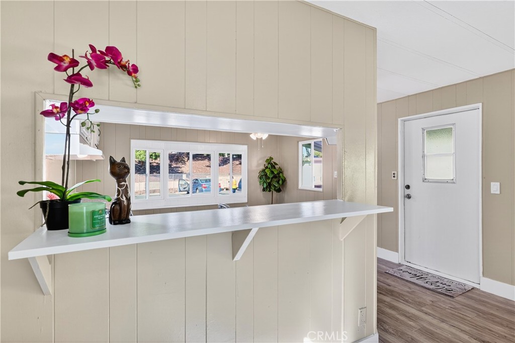 6656 E Rosecrans N12