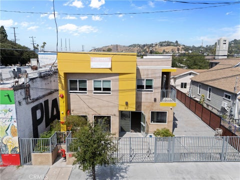 Photo of 217 W Avenue 37 Ave, Los Angeles, CA 90065 (MLS # IG26112185)