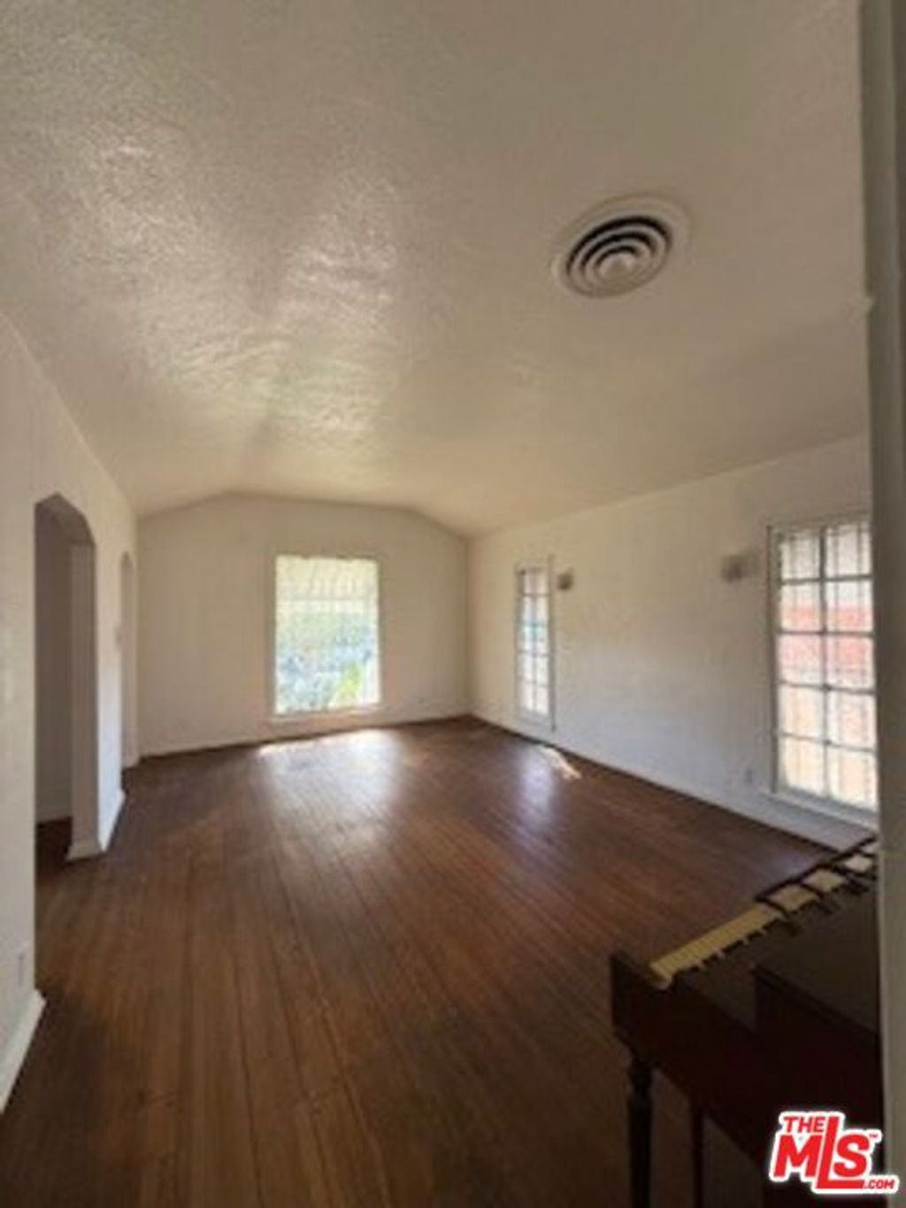 Photo of 13103 Vaughn Street, San Fernando, CA 91340 (MLS # 26649687)