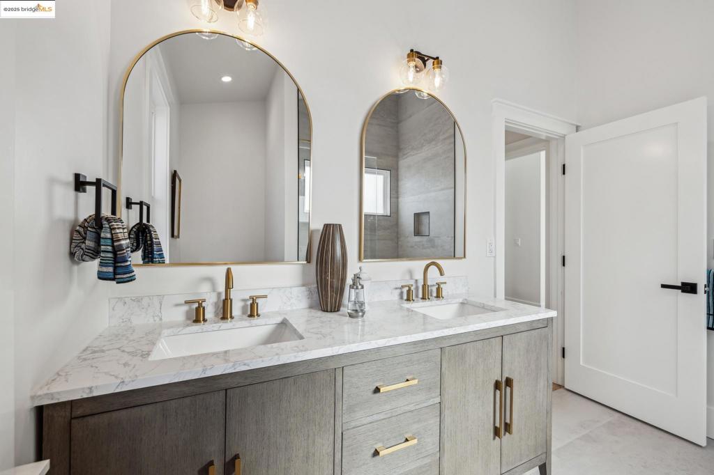 WEST BERKELEY - Residential