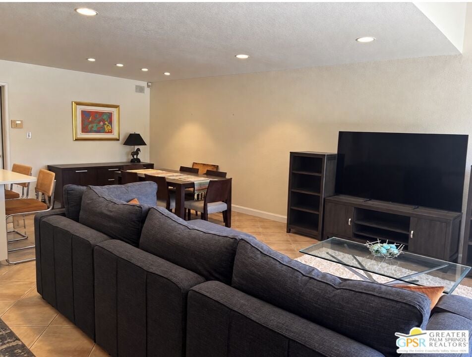 1598 N Kaweah Road 3