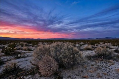 Photo of 1 Topanga Street, Newberry Springs, CA 92365 (MLS # IV26099777)