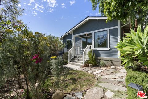 Photo of 4031 Camero Avenue, Los Angeles, CA 90027 (MLS # 26826465)