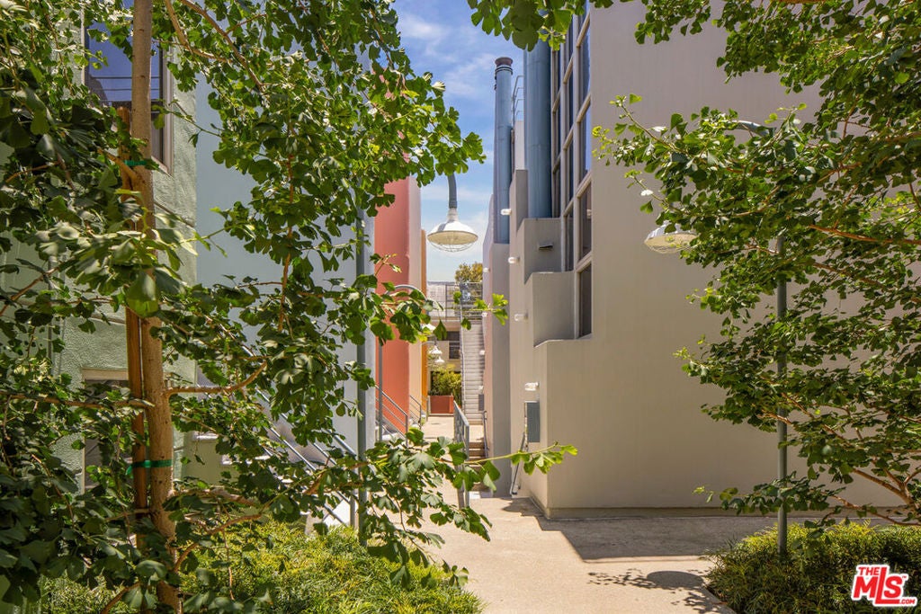 2433 28th Street B, Santa Monica CA 90405