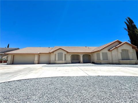 Photo of 12789 Yorkshire Drive, Apple Valley, CA 92308 (MLS # CV26140787)