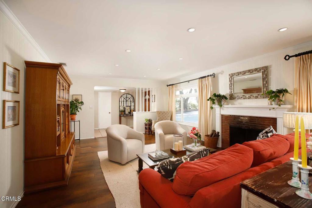 4762 Rosebank Drive