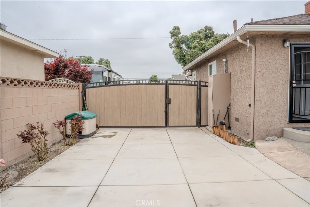 6214 Hungerford Street