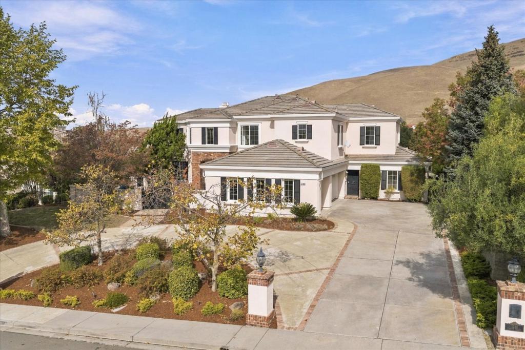 3788 Woodside Terrace