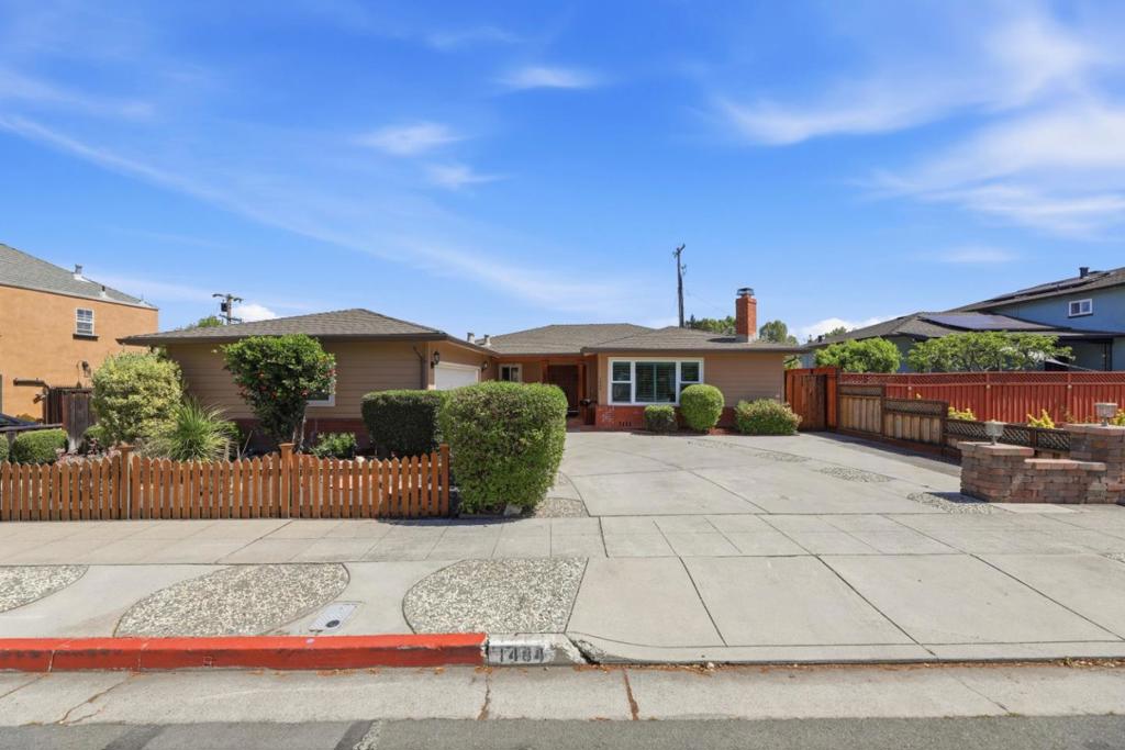 1484 Bird Avenue
