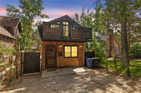 547 Holmes Ln, Sugarloaf, CA 92386 - MLS#: DW26116612