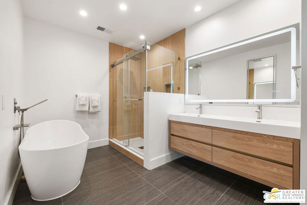 Silver Spur Ranch - Residential Lease