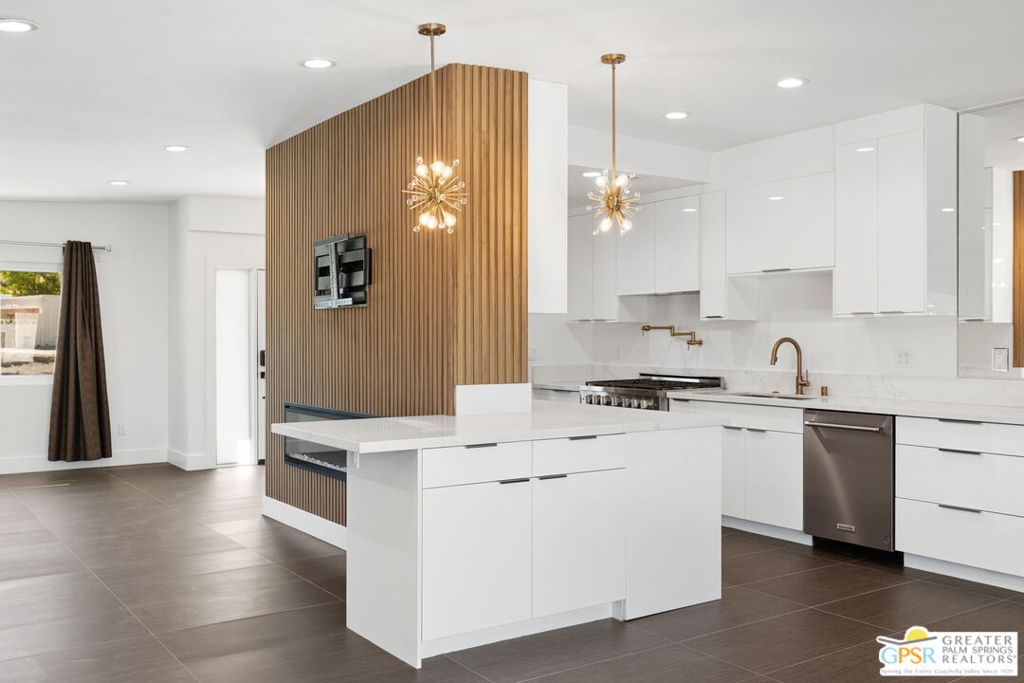 Silver Spur Ranch - Residential Lease